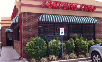 Fortune Chef Downtown outside