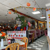 Butler Family Diner inside