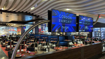 Gordon Ramsay Burger Las Vegas food