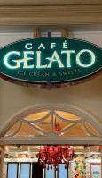 Cafe Gelato outside