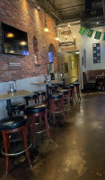 Selma's Chicago Pizzeria Tap Room Rsm inside