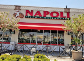 Napoli Pizza outside