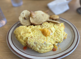 Omelet House inside