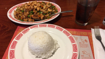 Yummi House Chinese Cuisine food