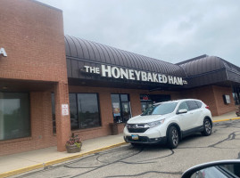 The Honey Baked Ham Company outside