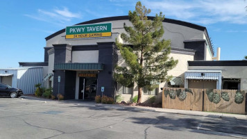 Pkwy Tavern Marks outside