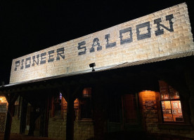 Pioneer Saloon food