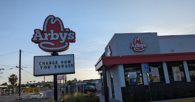 Arby's outside