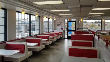 Blake's Lotaburger inside