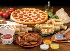 Little Caesars Pizza food