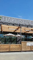 Shake Shack Las Vegas Premium Outlets food