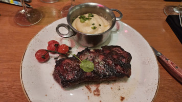 Gordon Ramsay Pub Grill food