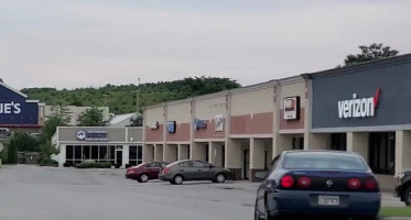 Troy's Steak Subs Pizza outside