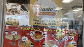 Fausto's Mexican Grill food