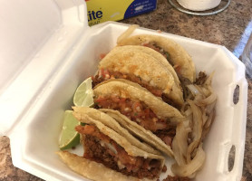 Taqueria El Paso food