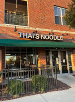 Thai's Noodles food