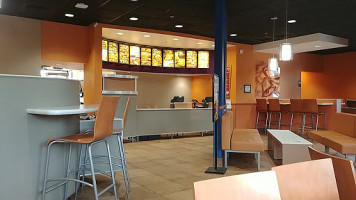 Taco Bell inside