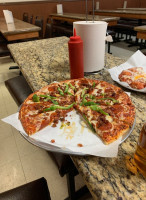 Ricco's Pizza food