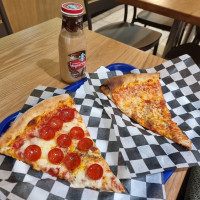 Bonanno's New York Pizzeria Flamingo Food Court food