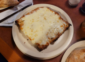 Giovanni's New York Pizza food