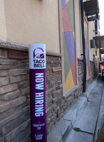 Taco Bell inside