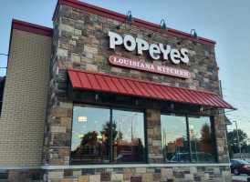 Popeyes Louisiana Kitchen outside