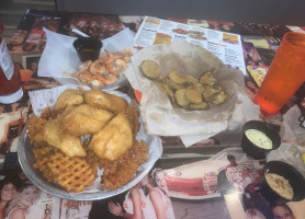 Hooters food