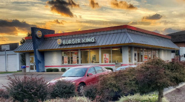 Burger King outside