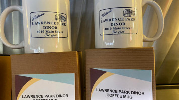 Lawrence Park Dinor food