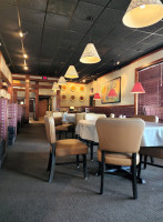 Ruby Tuesday inside