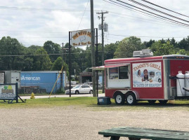 Bahama Sno Shack Coffee Snow Cones outside