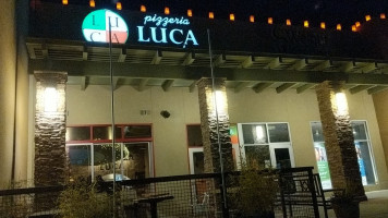 Pizzeria Luca outside