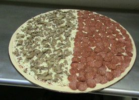 Star Pizza food