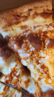 Meeker's Main Street Pizza food