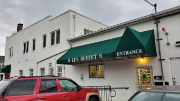 Li's Buffet outside