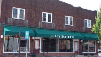 Li's Buffet food