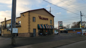 Valerio's Italian Pizzeria outside