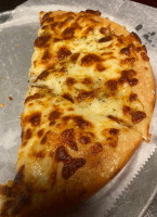 Tommy's Pizza food