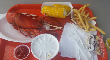 Gateway Lunts Lobster Pound food