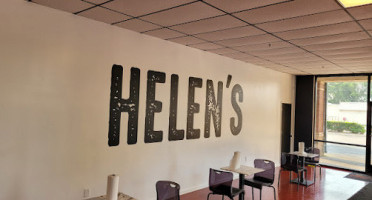 Helen's Hot Chicken food