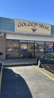 Golden Wok outside