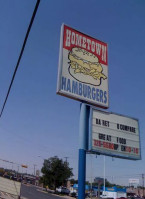 Hometown Hamburgers outside