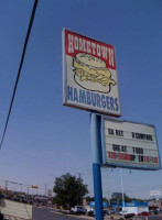 Hometown Hamburgers outside