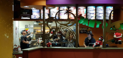 Taco Bell inside