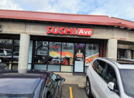 Sushi Avenue outside