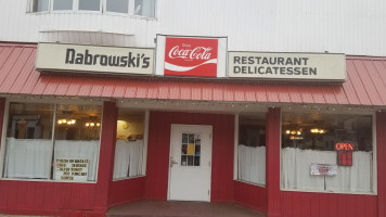 Dabrowski's Deli outside