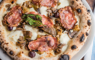 Angelina's Pizzeria Napoletana- Irvine food