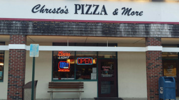 Christo's Pizza Of Pawcatuck outside