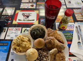 Hickory Pit Too food