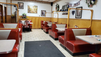 Freeland Diner inside